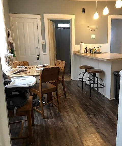 308 W Scott St — Photo 12