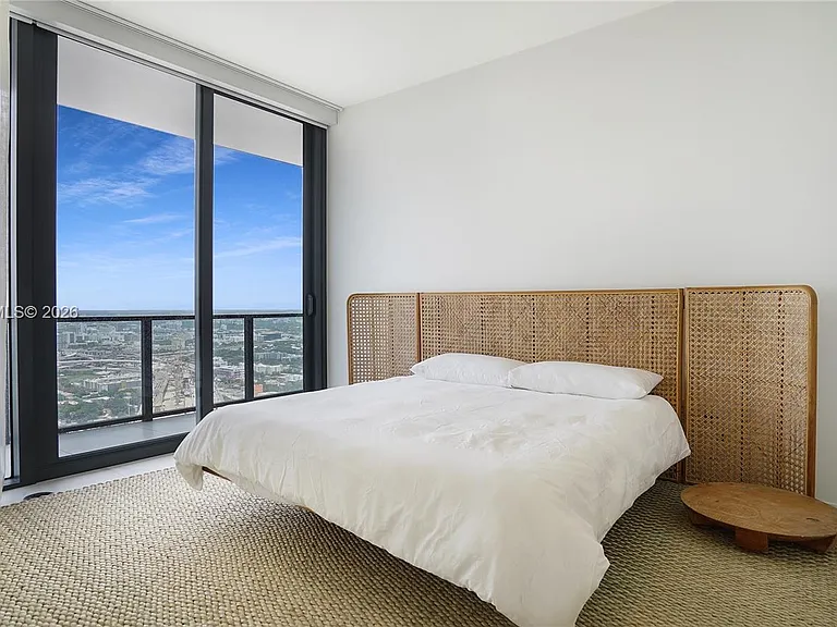1000 Biscayne Blvd #4401 — Photo 23