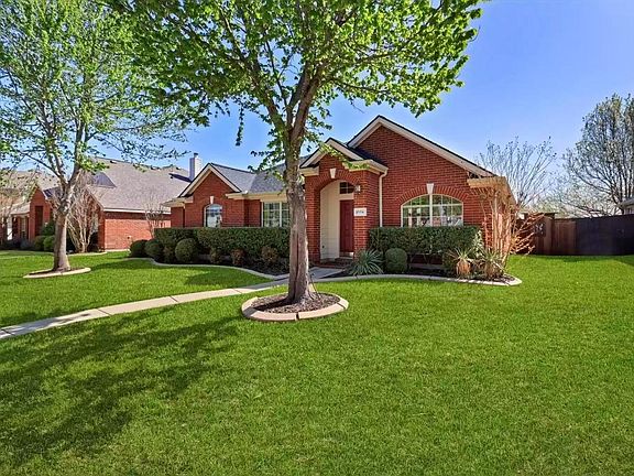 3rd image of 1556 Bradford Trace Dr