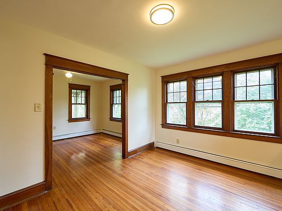 5th image of 53 W Knowlton Rd
