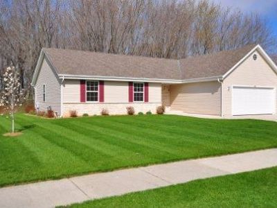 283 Penny Ln, Belgium, WI, 53004