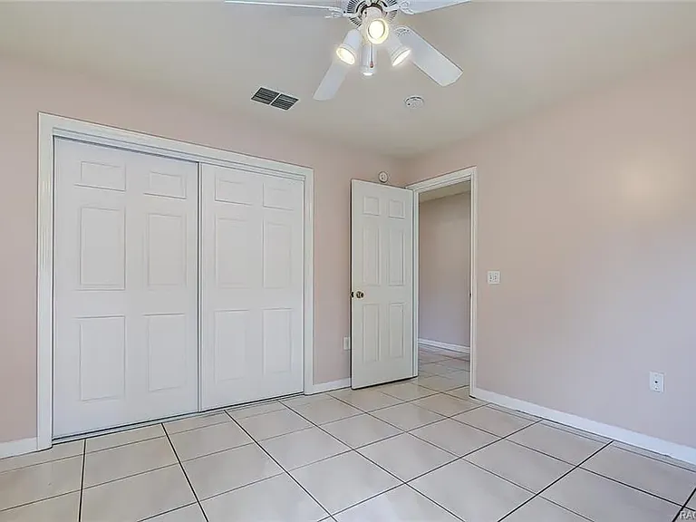 3334 W Marie Dr — Photo 4