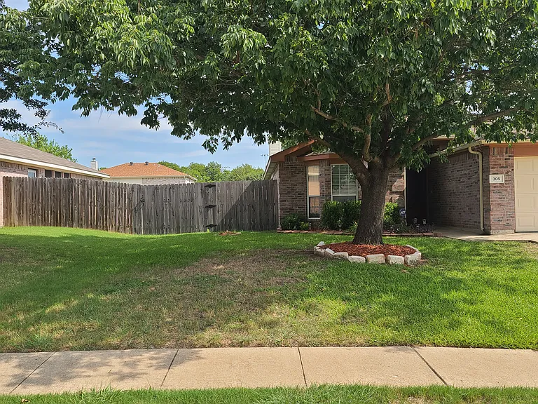 305 Lake Wichita Dr — Photo 40