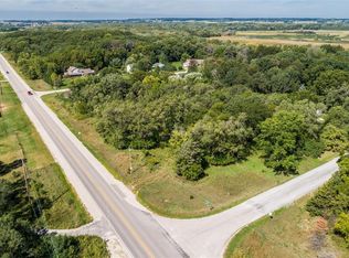 9204 Blairs Ferry Rd, Cedar Rapids, IA 52411