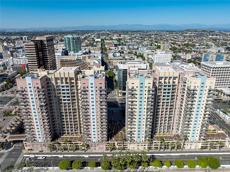488 E Ocean Blvd #717 — Photo 40