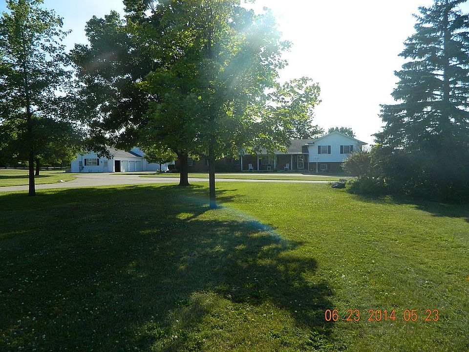 2nd image of 1426 Millbury Rd