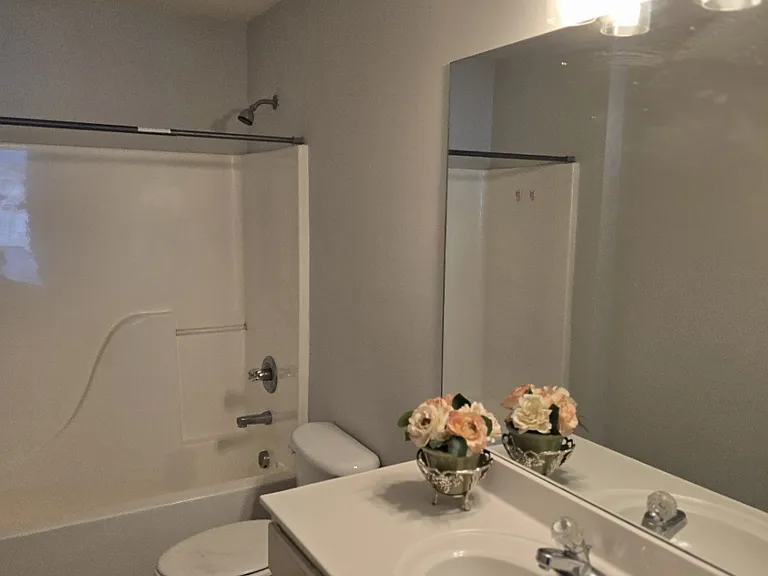 1901 Durwood Ln — Photo 27