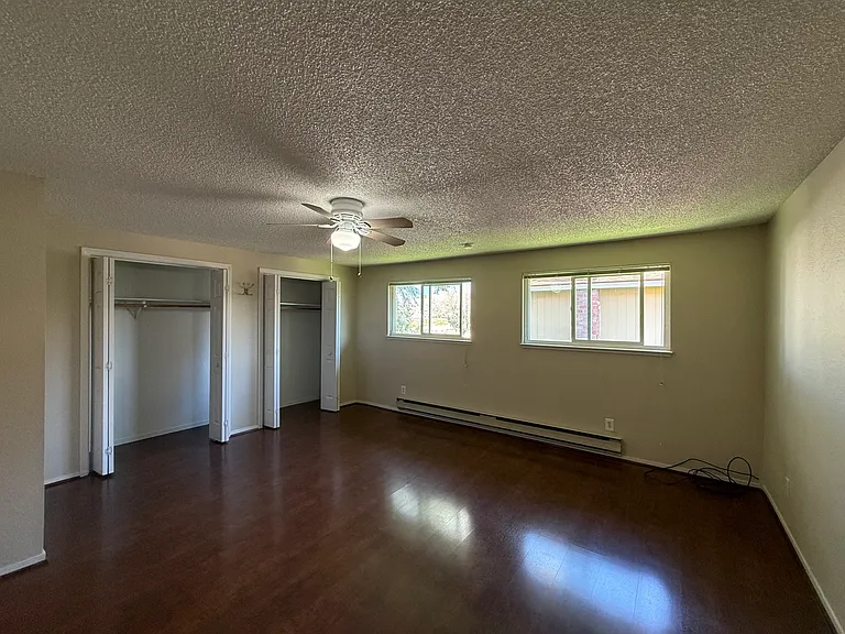 2706 W Modoc Ct — Photo 8