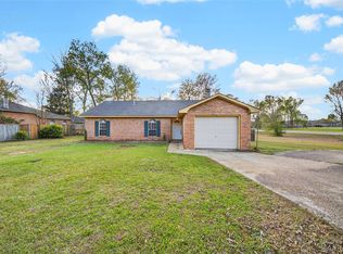 6735 Pineleaf Dr, Elmore, AL 36025