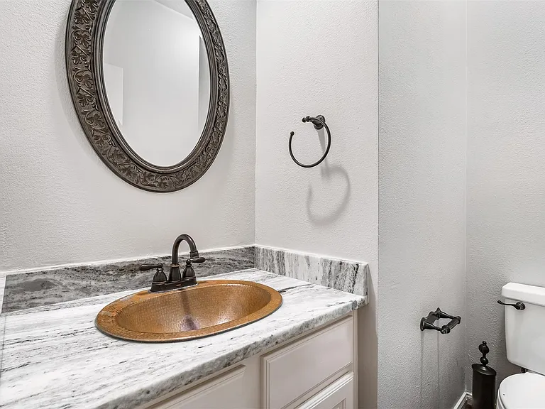 11 Winrock Pl — Photo 30