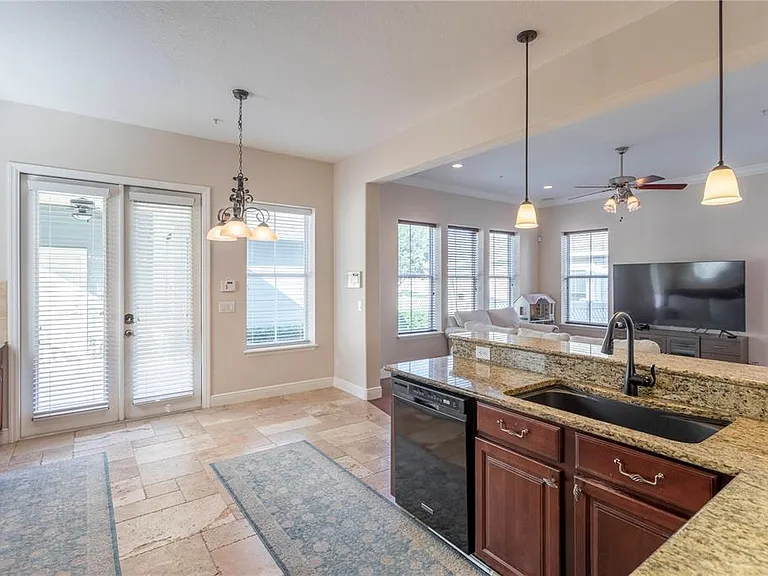 1608 Hanks Ave — Photo 23