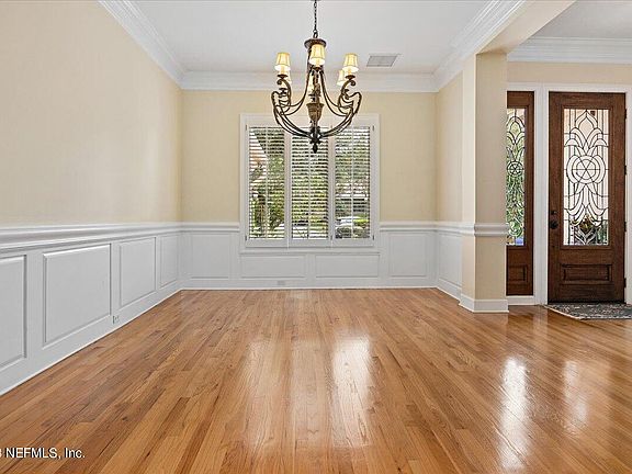 4th image of 6708 LINFORD Lane