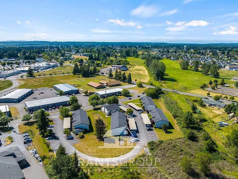 Yelm Creek Apartments — Photo 24