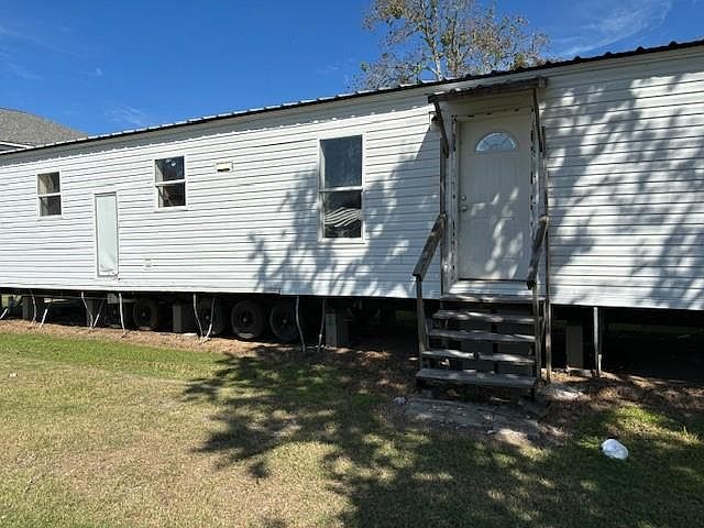 1st image of 135 Stephen Ballay Ln