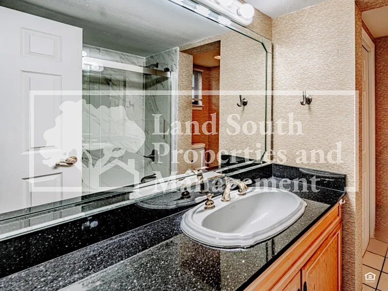 1 Lake Hollingsworth Dr #6 — Photo 15