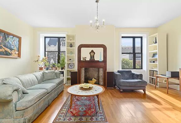 2nd image of 1580 Amsterdam Ave APT 34