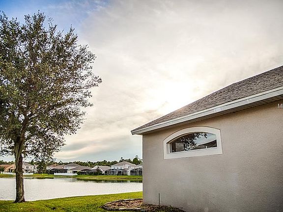 3rd image of 11038 Summerspring Lakes Dr