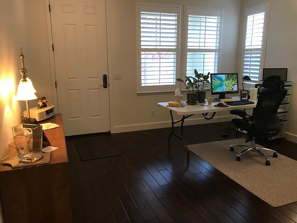 1st image of 1834 Sophia Cir