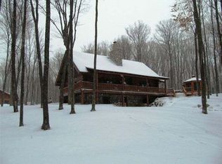 E18749 Big Lake Rd E, Watersmeet, MI 49969
