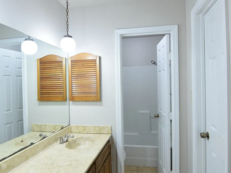 2403 Skylark Cir — Photo 9