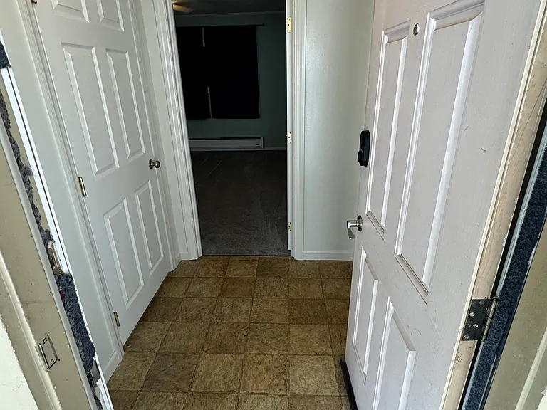 109 Tower Ln — Photo 4