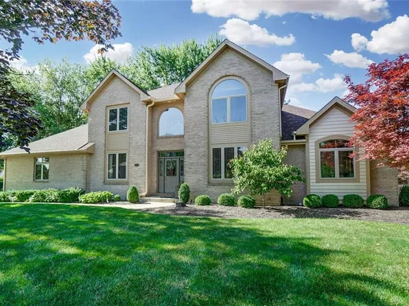 1350 Quaker Way, Dayton, OH 45458