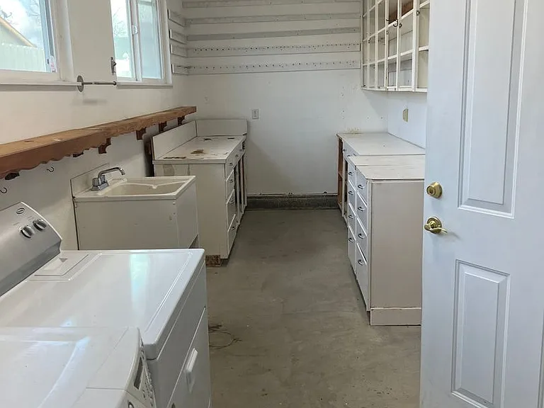 1620 Park Ave — Photo 26
