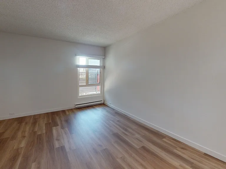 Eight 80 Newport Beach — Photo 212