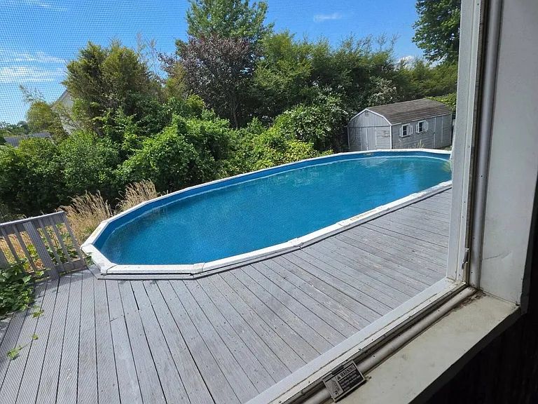 9 Berg Ave — Photo 7