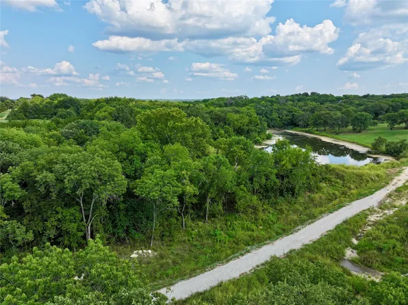 34 E Buffalo Springs Ct, Sulphur, OK 73086