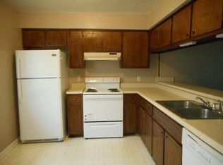 1111 East Dr APT D, Roanoke, VA 24019