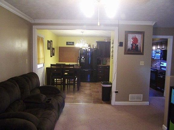 3rd image of 1013 Isaac Dr