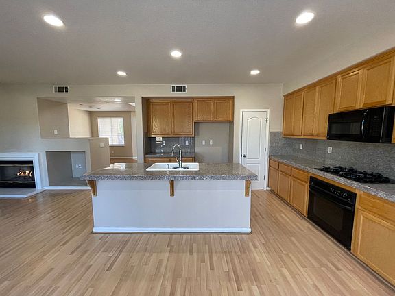 5th image of 2909 Carlingford Ln