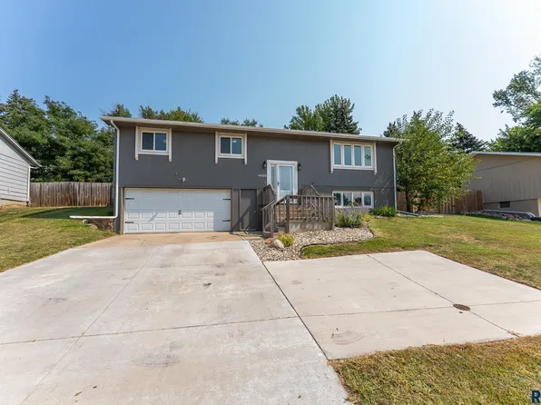 4408 S Cliff Ave, Sioux Falls, SD 57103