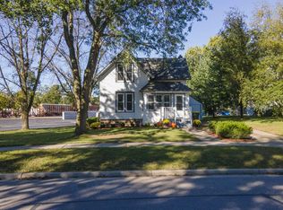 348 S Pine St, Reedsburg, WI 53959