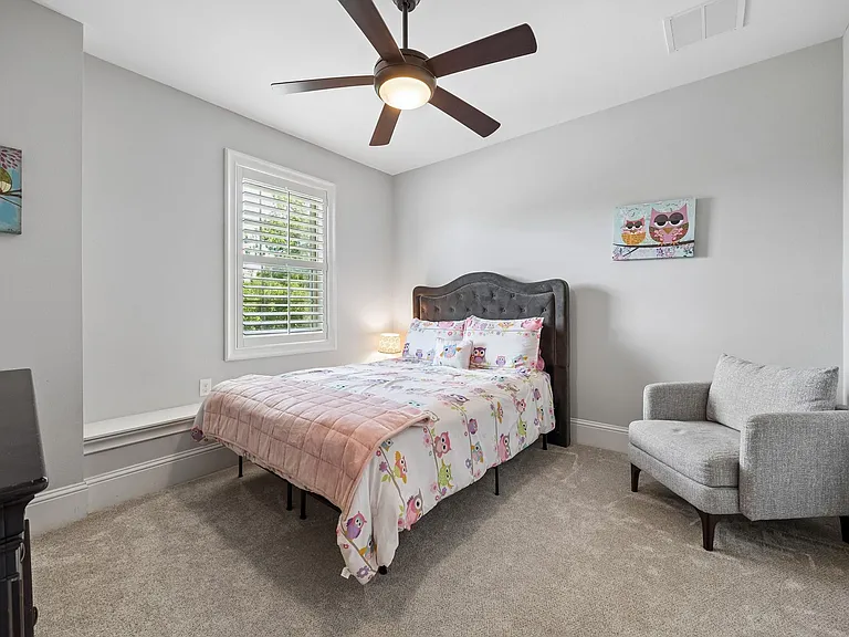 1360 Chippendale Rd — Photo 27