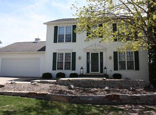 2682 Van Beek Rd, Green Bay, WI 54311