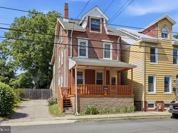 712 E Hector St, Conshohocken, PA 19428