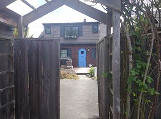 8827 28th Ave NW, Seattle, WA 98117