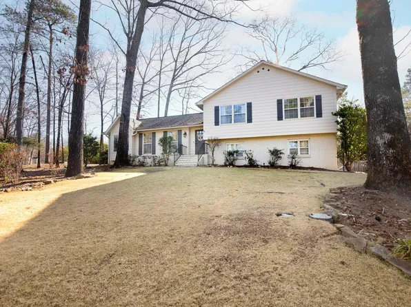 3409 Country Brook Ln, Vestavia, AL 35243