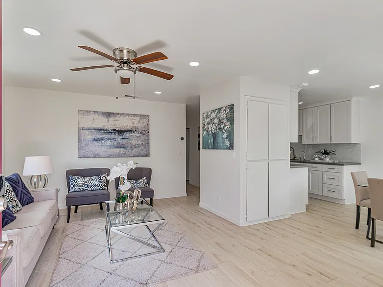 295 Rio Verde Pl #4 — Photo 3