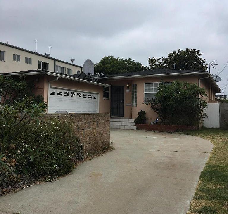 1st image of 4247 W 181st St