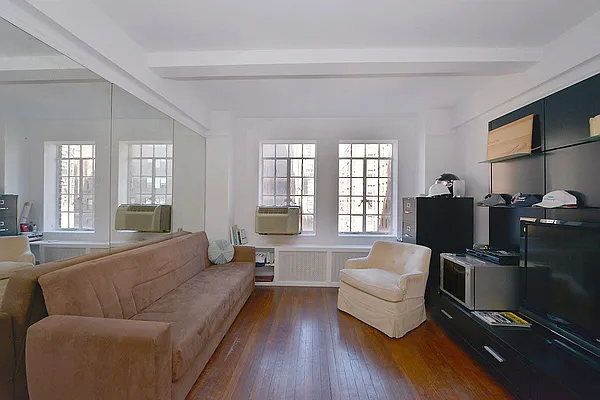 Rented by Nest Seekers International | media 27