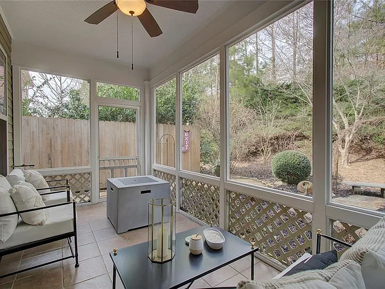 3822 Carriage House Dr — Photo 25