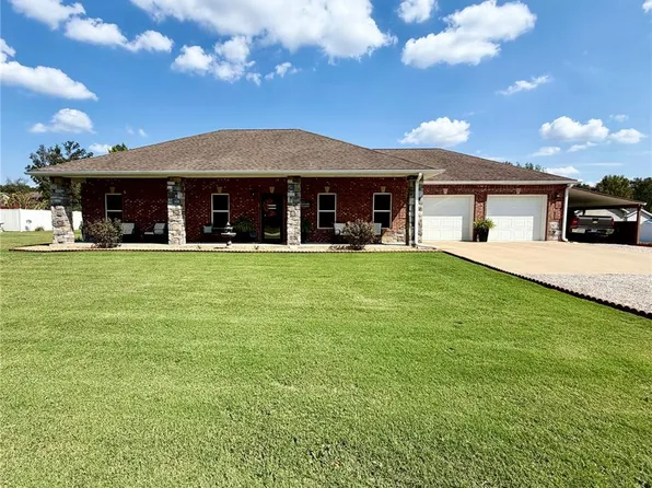 206 Crooked Pine Ln, Poplar Bluff, MO 63901