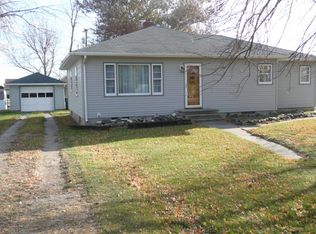 317 Prospect Ave, Gilby, ND 58235