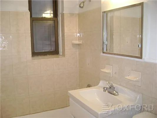 Rented by Oxford Property Group | media 35