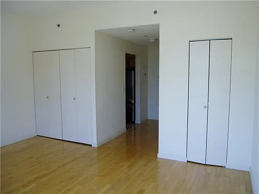 Rented by BARNES New York | media 2