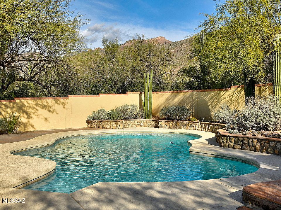 1st image of 10451 E Plumeria Rd