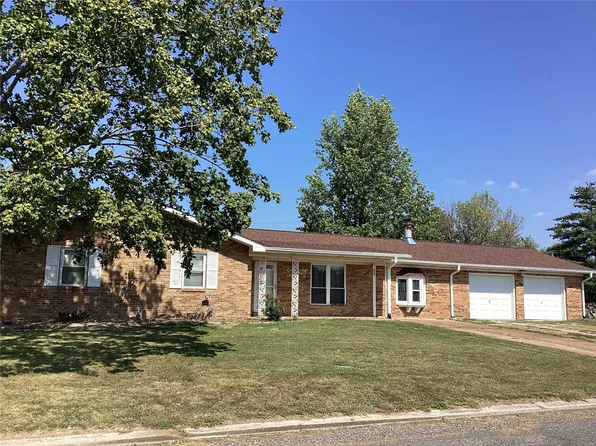 103 Lake Dr, Freeburg, IL 62243